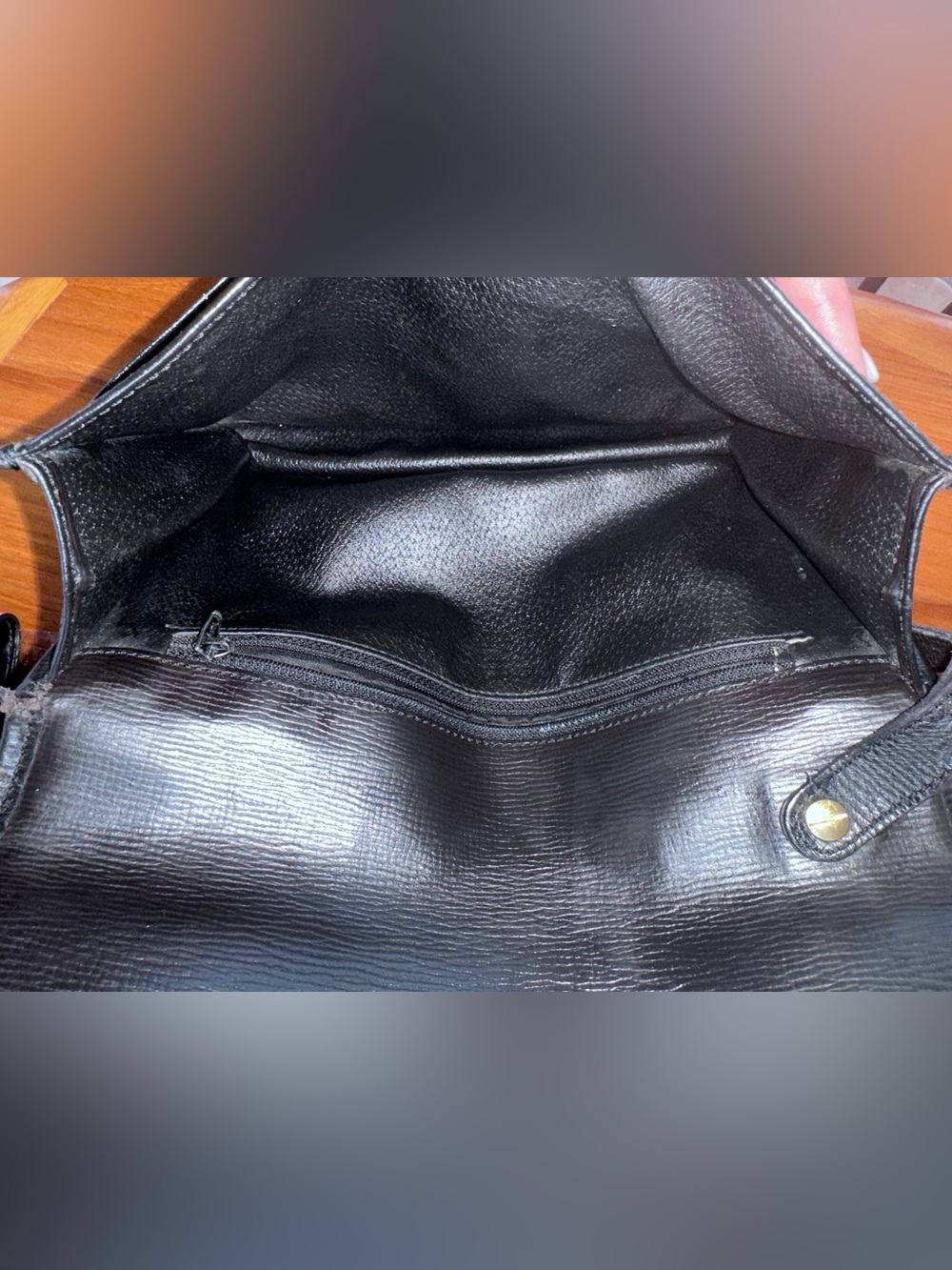 Céline Paris | Black Leather Triomphe Clutch Wristlet | Collector | Vintage - Picture 8 of 15